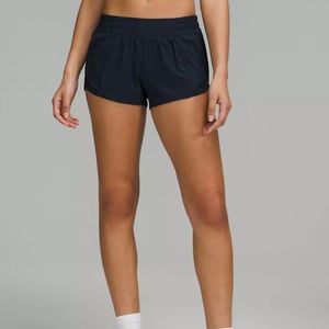 Lululemon Hotty Hot Shorts 2.5” Navy sz 4